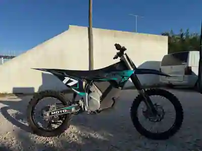 Stark Varg MX 2024 - 10000 EUR, 1 km - AUTO.MOTO.pt - 1km - foto 2 de 13