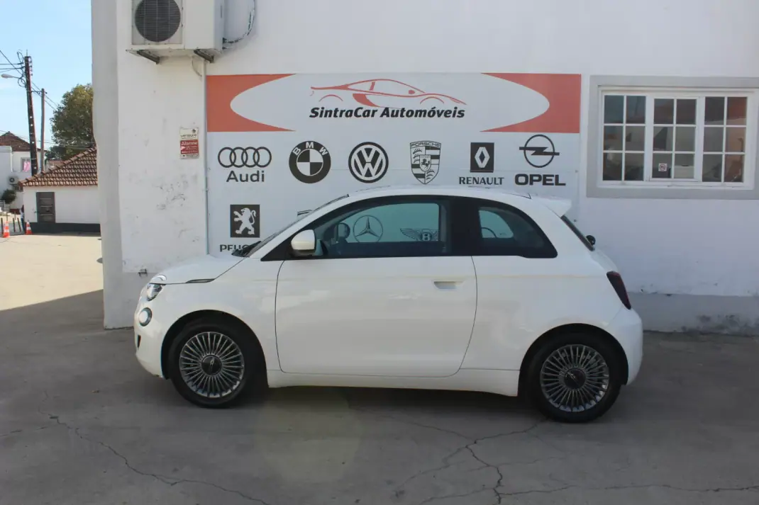 Fiat 500e 2022 - 18980 EUR, 25923 km - AUTO.MOTO.pt - 25923km - foto 8 de 10