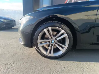BMW 320 2017 - 16900 EUR, 131470 km - AUTO.MOTO.pt - 131470km - foto 7 de 29