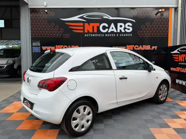 Opel Corsa 2018 — photo 2 of 10