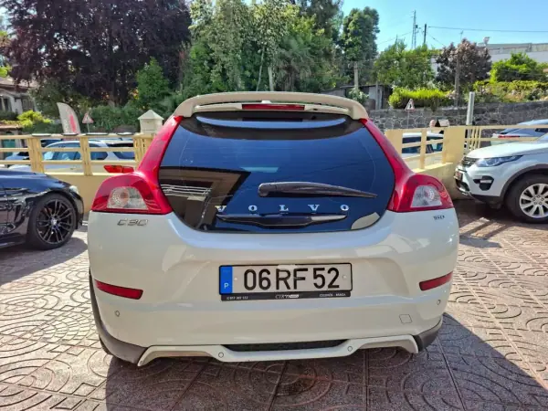 Volvo C30 2011 - 8900 EUR, 199999 km - AUTO.MOTO.pt - 199999km - foto 10 de 29