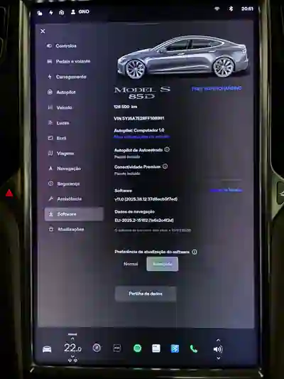 Tesla Model S 2015 - 27900 EUR, 126000 km - AUTO.MOTO.pt - 126000km - foto 9 de 10