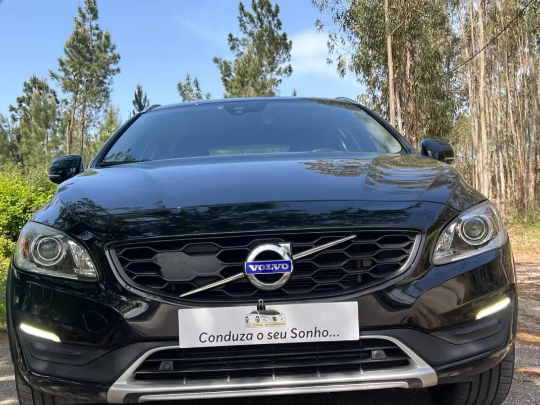 Volvo V60 2016 - 15900 EUR, 155935 km - AUTO.MOTO.pt - 155935km - foto 17 de 28
