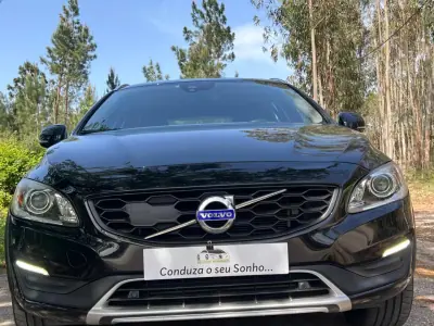 Volvo V60 2016 - 15900 EUR, 155935 km - AUTO.MOTO.pt - 155935km - foto 17 de 28