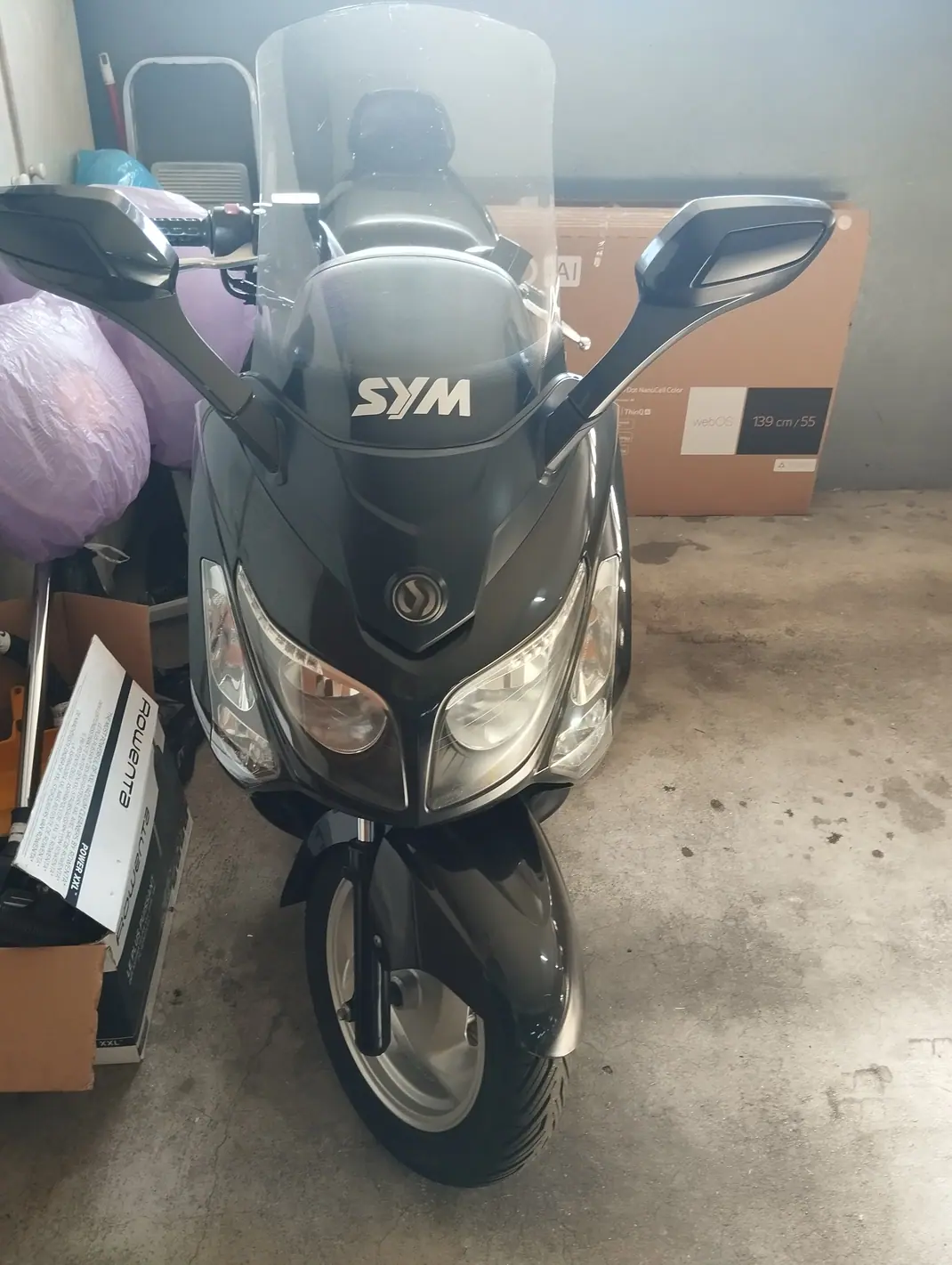 SYM GTS 2012 - 2080 EUR, 59970 km - AUTO.MOTO.pt - 59970km - foto 3 de 6