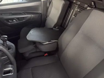 Toyota PROACE City EXCLUSIVE 2022 - 16490 EUR, 80811 km - AUTO.MOTO.pt - 80811km - foto 8 de 21