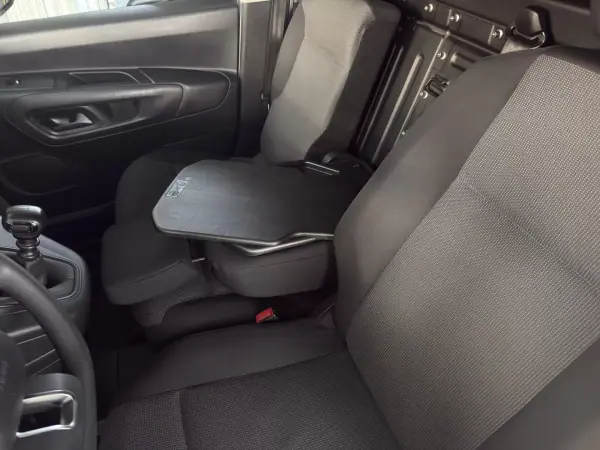 Toyota PROACE City EXCLUSIVE 2022 - 16490 EUR, 80811 km - AUTO.MOTO.pt - 80811km - foto 8 de 21