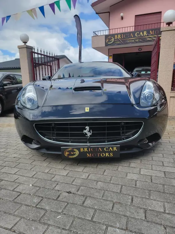 Ferrari California 2011 — foto 3 de 16