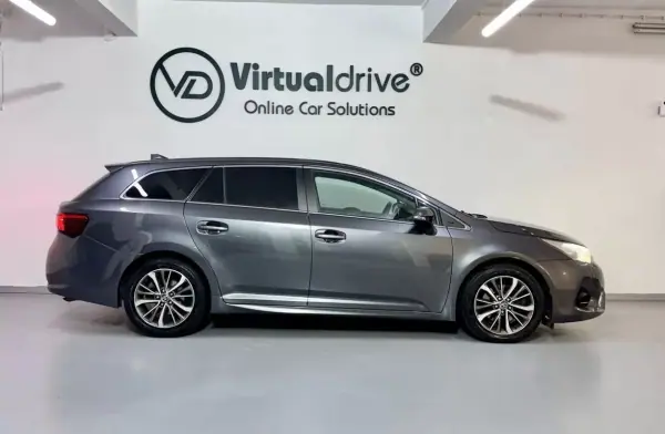 Toyota Avensis Touring Sports 2015 - 13750 EUR, 144000 km - AUTO.MOTO.pt - 144000km - foto 5 de 58