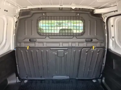 Toyota Proace Verso Electric 2022 - 17990 EUR, 78900 km - AUTO.MOTO.pt - 78900km - foto 13 de 22