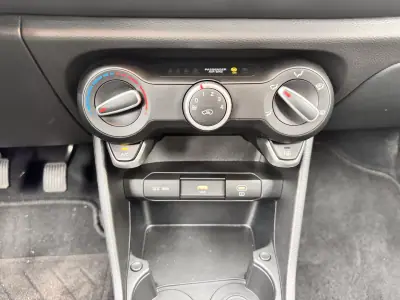 Kia Picanto 2025 - 15490 EUR, 17377 km - AUTO.MOTO.pt - 17377km - foto 21 de 26