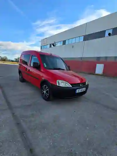 Opel Combo 2005 - 3700 EUR, 181500 km - AUTO.MOTO.pt - 181500km - foto 2 de 7