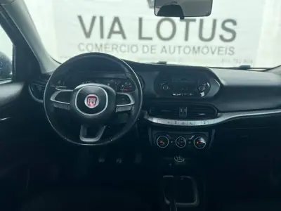Fiat Tipo Station Wagon 2018 - 7850 EUR, 200000 km - AUTO.MOTO.pt - 200000km - foto 8 de 12