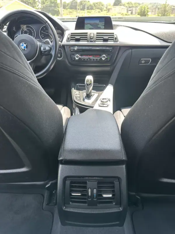 BMW 320 2014 - 11900 EUR, 240000 km - AUTO.MOTO.pt - 240000km - foto 54 de 64