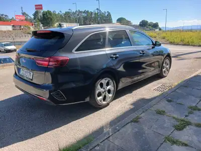 Kia Ceed SW 2019 - 13900 EUR, 72562 km - AUTO.MOTO.pt - 72562km - foto 5 de 31