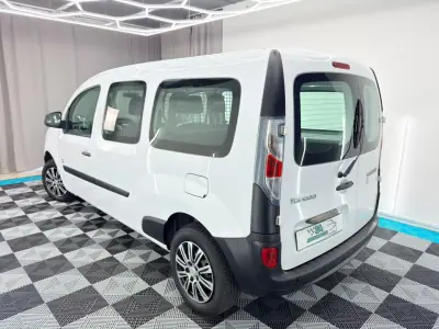 Renault 2016 - 7500 EUR, 38000 km - AUTO.MOTO.pt - 38000km - foto 5 de 16