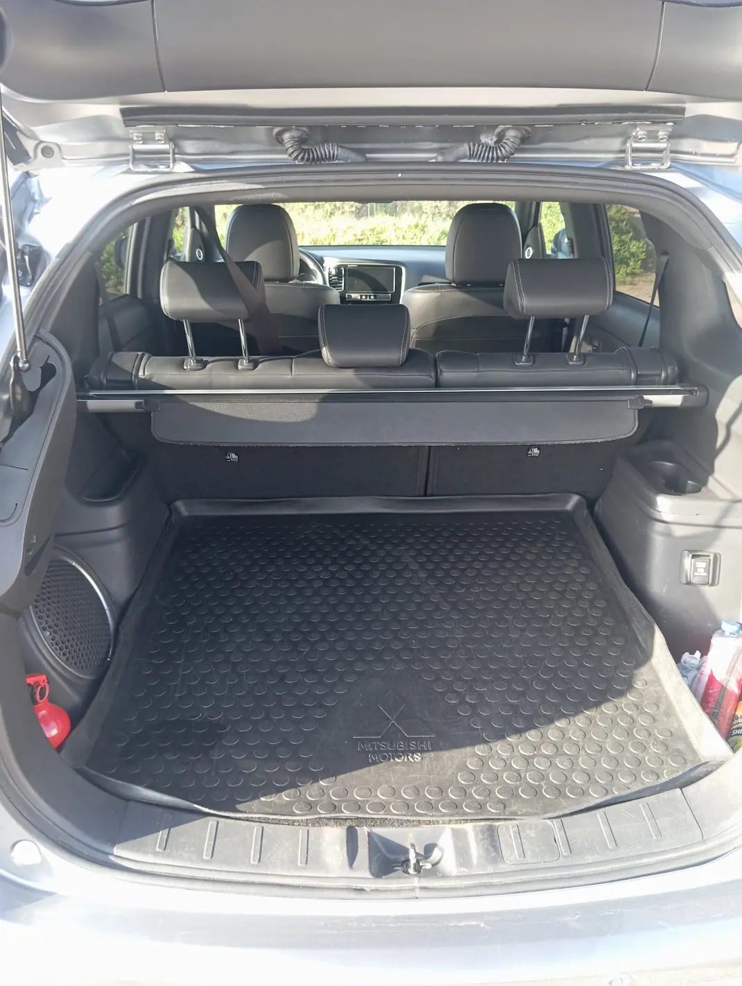 Mitsubishi Outlander 2019 - 23500 EUR, 95000 km - AUTO.MOTO.pt - 95000km - foto 14 de 15