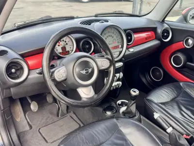 MINI 3 Portas 2009 - 8500 EUR, 167000 km - AUTO.MOTO.pt - 167000km - foto 8 de 19