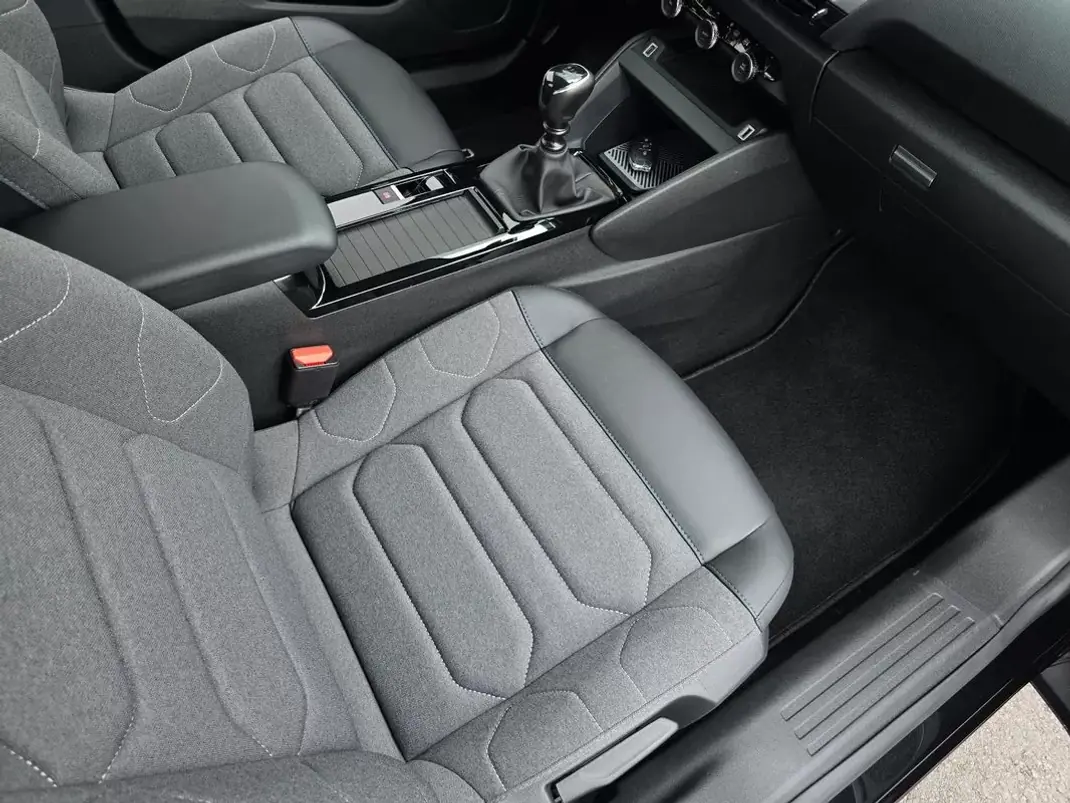 Citroën C4 2024 - 17800 EUR, 27000 km - AUTO.MOTO.pt - 27000km - foto 32 de 40