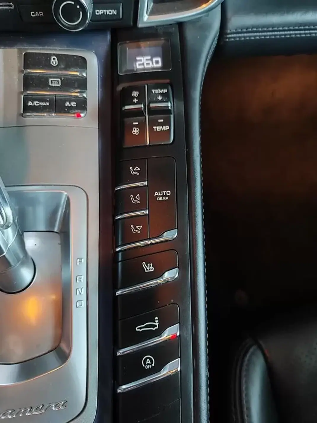 Porsche Panamera 2011 - 39500 EUR, 139500 km - AUTO.MOTO.pt - 139500km - foto 31 de 37