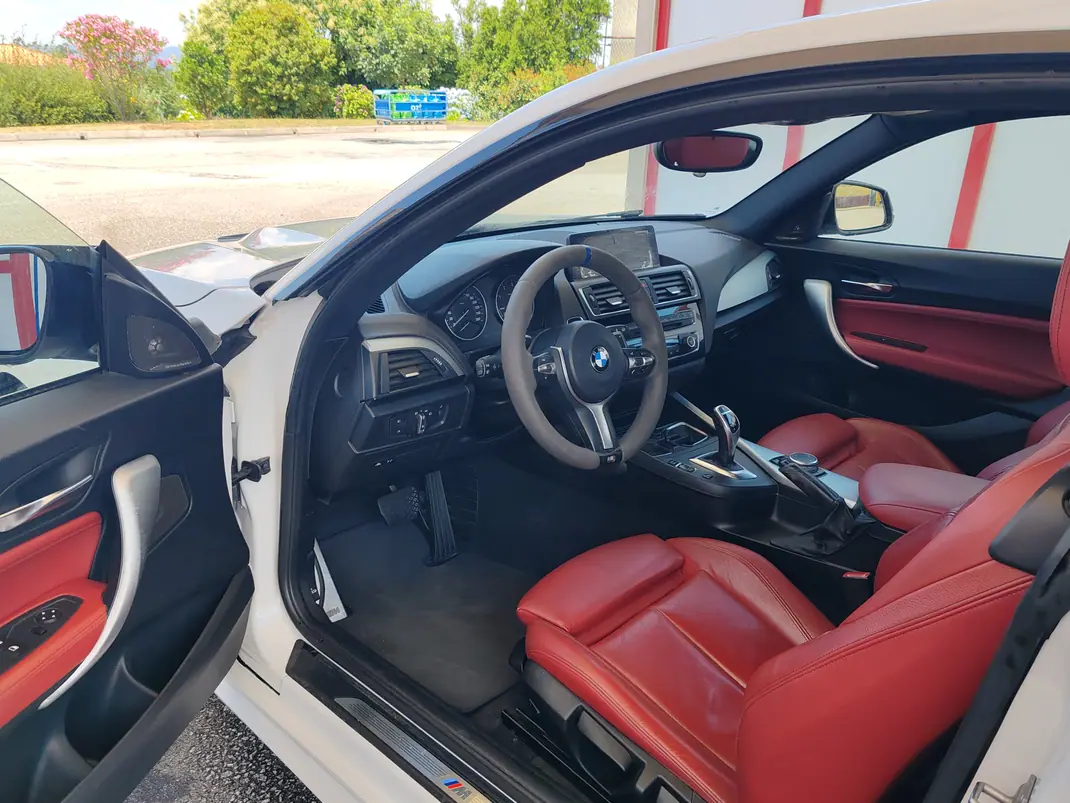BMW 220 2015 - 15500 EUR, 290000 km - AUTO.MOTO.pt - 290000km - foto 9 de 16
