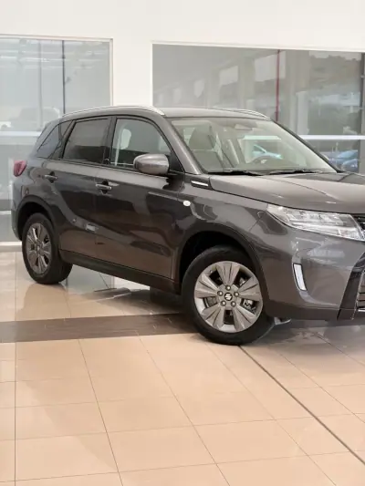 Suzuki Vitara 2026 - 27900 EUR, 100 km - foto 2 de 20