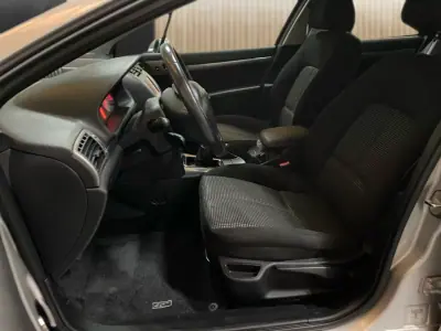Peugeot 407 SW 2006 - 2950 EUR, 315000 km - AUTO.MOTO.pt - 315000km - foto 7 de 19