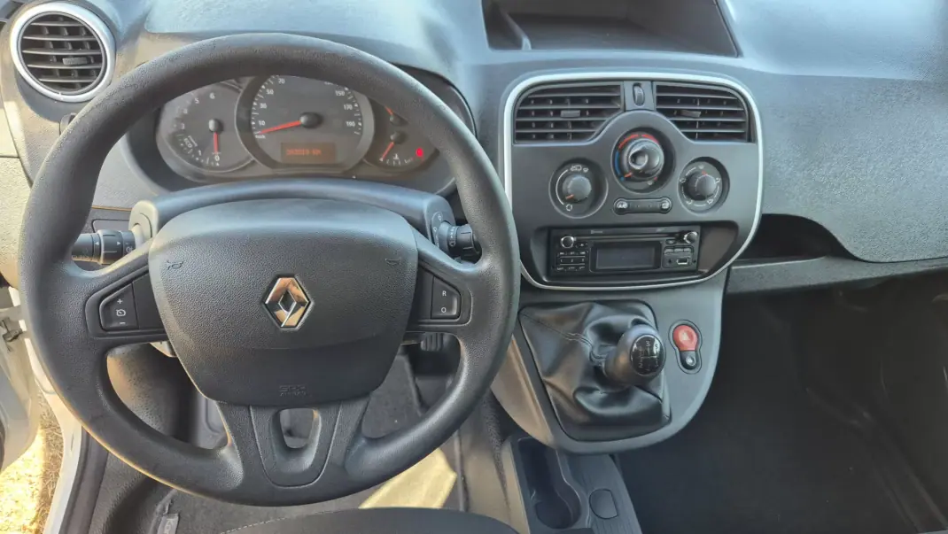 Renault Kangoo 2015 - 7900 EUR, 243519 km - 243519km - foto 12 de 14