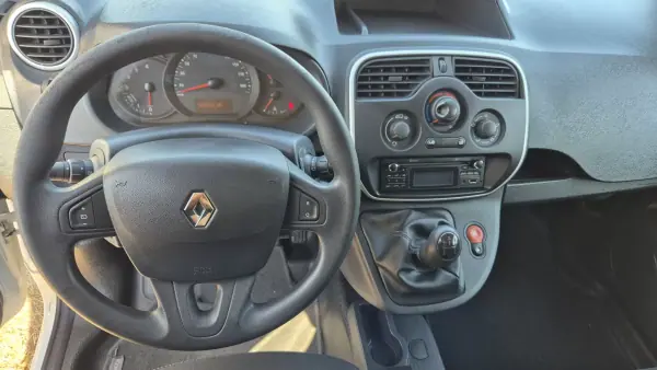 Renault KANGOO 1.5 DCI ENERGY S/S BUSINESS 2015 - 7900 EUR, 243519 km - AUTO.MOTO.pt - 243519km - foto 12 de 14