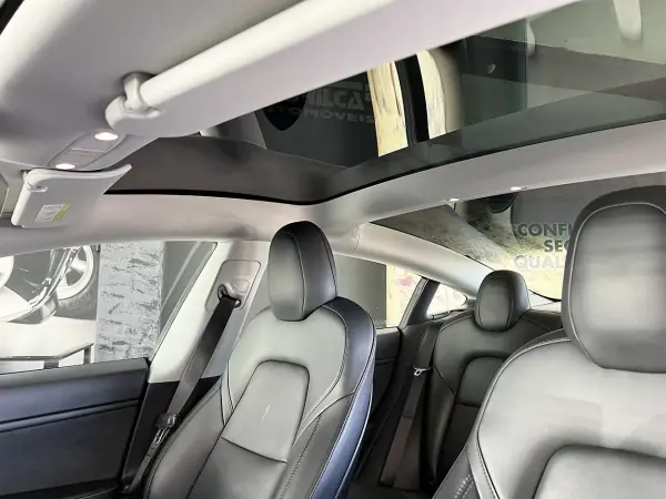 Tesla Model 3 2020 - 29800 EUR, 96238 km - AUTO.MOTO.pt - 96238km - foto 11 de 19