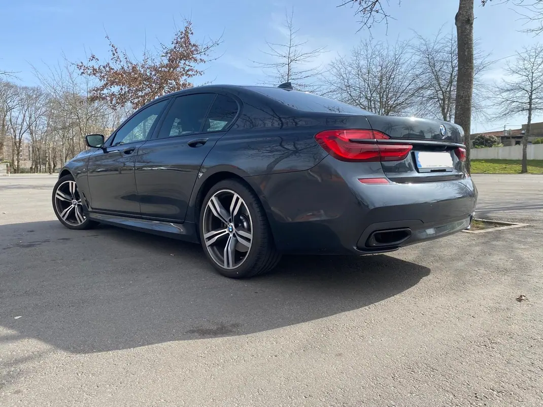 BMW 730 2017 - 31900 EUR, 196000 km - AUTO.MOTO.pt - 196000km - foto 6 de 15
