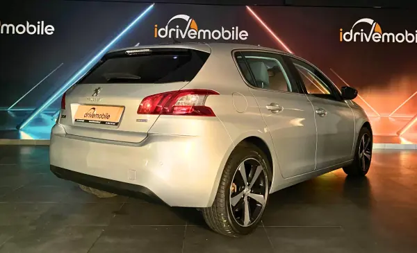 Peugeot 308 2016 - 15900 EUR, 171736 km - AUTO.MOTO.pt - 171736km - foto 4 de 48