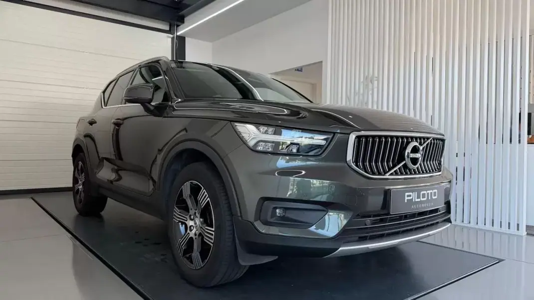 Volvo XC 40 2018 - 24990 EUR, 65080 km - 65080km - foto 6 de 30