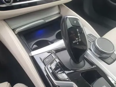 BMW 530e 2019 - 31990 EUR, 7558 km - AUTO.MOTO.pt - 7558km - foto 9 de 27