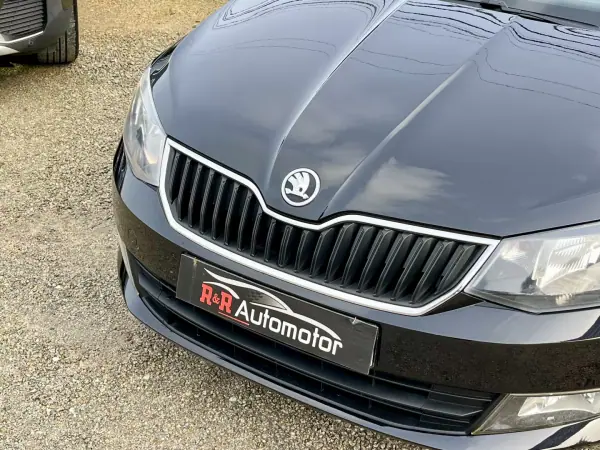 Skoda Fabia 2015 - 8900 EUR, 187000 km - AUTO.MOTO.pt - 187000km - foto 5 de 22