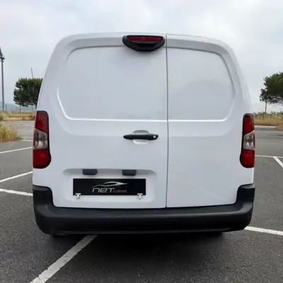 Citroën Berlingo 2019 - 14950 EUR, 96000 km - AUTO.MOTO.pt - 96000km - foto 3 de 17