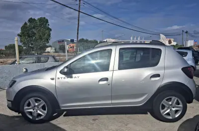 Dacia Sandero 2014 - 7900 EUR, 89000 km - foto 3 de 10