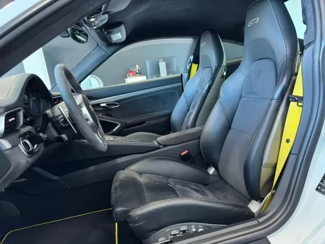 Porsche 911 2015 - 159000 EUR, 49000 km - AUTO.MOTO.pt - 49000km - foto 17 de 21