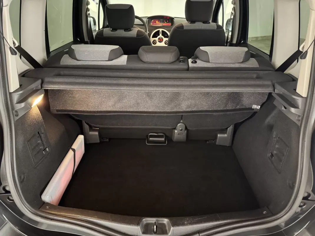 Renault Modus 2009 - 4900 EUR, 164416 km - 164416km - foto 21 de 22