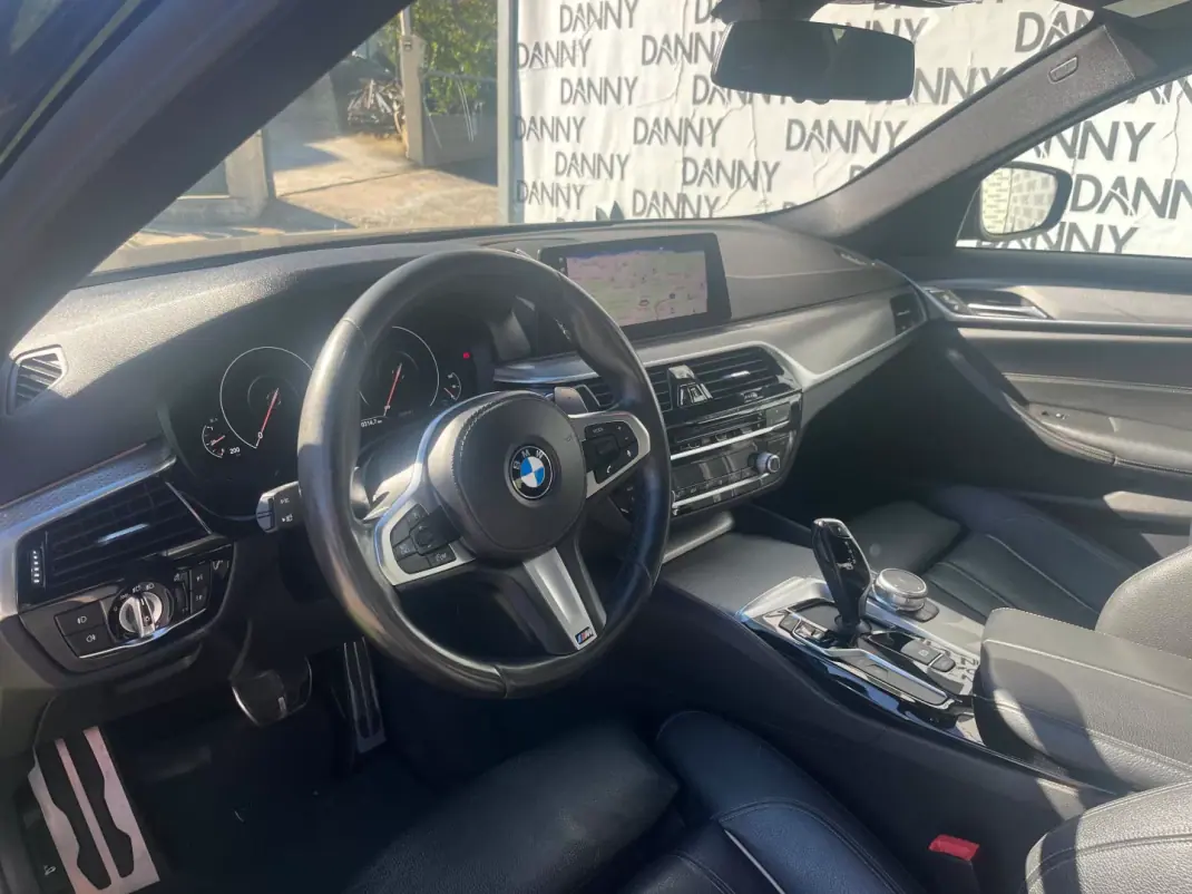 BMW 530e 2019 - 27900 EUR, 95000 km - 95000km - foto 9 de 11
