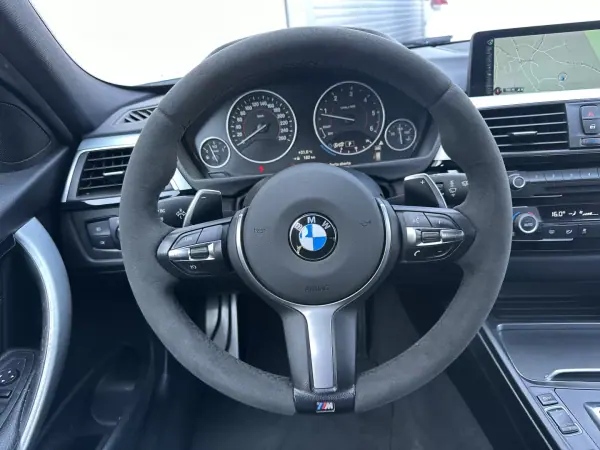 BMW 320 2016 - 21400 EUR, 220000 km - AUTO.MOTO.pt - 220000km - foto 20 de 50