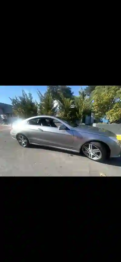 Mercedes-Benz E 250 2010 - 18000 EUR, 175000 km - 175000km - foto 6 de 15