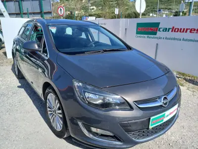 Opel Astra Sports Tourer 2013 - 7350 EUR, 143297 km - AUTO.MOTO.pt - 143297km - foto 5 de 26