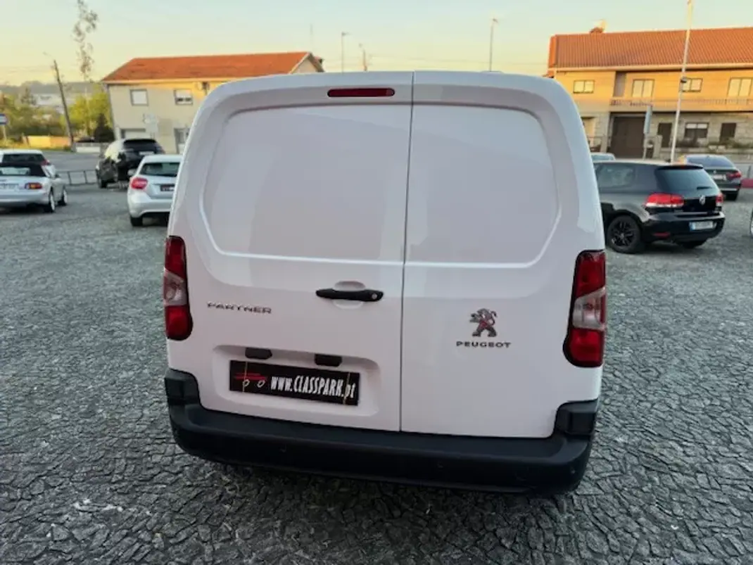 Peugeot PARTNER 1.5 HDI PRO LONGA L2H1 2020 - 11900 EUR, 177000 km - AUTO.MOTO.pt - 177000km - foto 7 de 14