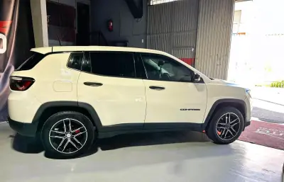 Jeep Compass 2018 - 15250 EUR, 146200 km - 146200km - foto 6 de 29