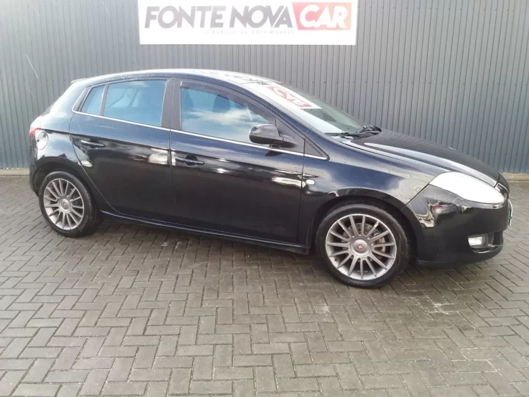 Fiat Bravo 2010 - 7450 EUR, 179975 km - AUTO.MOTO.pt - 179975km - foto 2 de 18