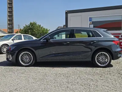 Audi A3 Sportback 2021 - 22900 EUR, 150000 km - AUTO.MOTO.pt - 150000km - foto 5 de 42