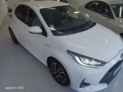 Toyota Yaris 2021 - 15950 EUR, 145000 km - 145000km - foto 2 de 19