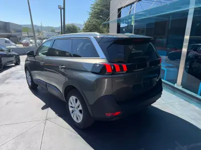 Peugeot 5008 2019 - 16500 EUR, 119000 km - AUTO.MOTO.pt - 119000km - foto 4 de 10