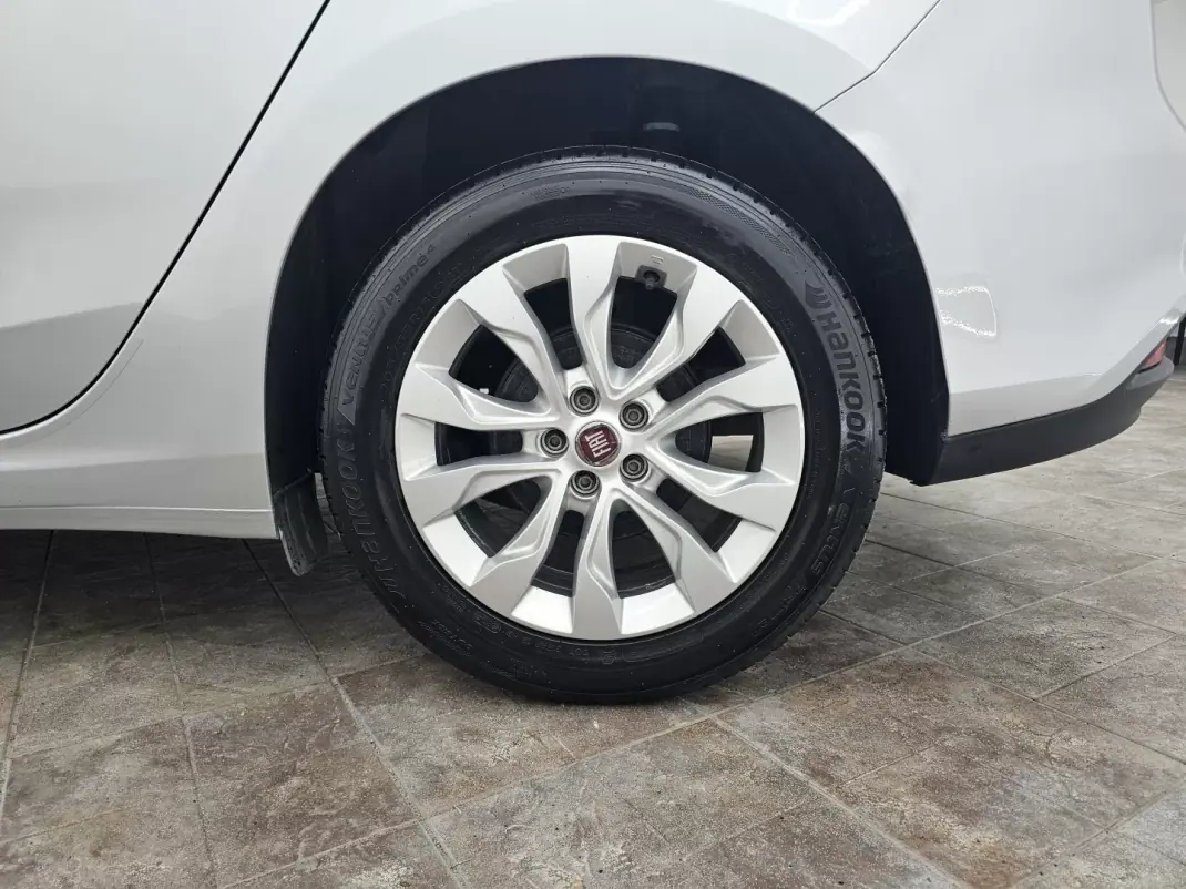 Fiat Tipo 2023 - 15350 EUR, 48173 km - 48173km - foto 13 de 43